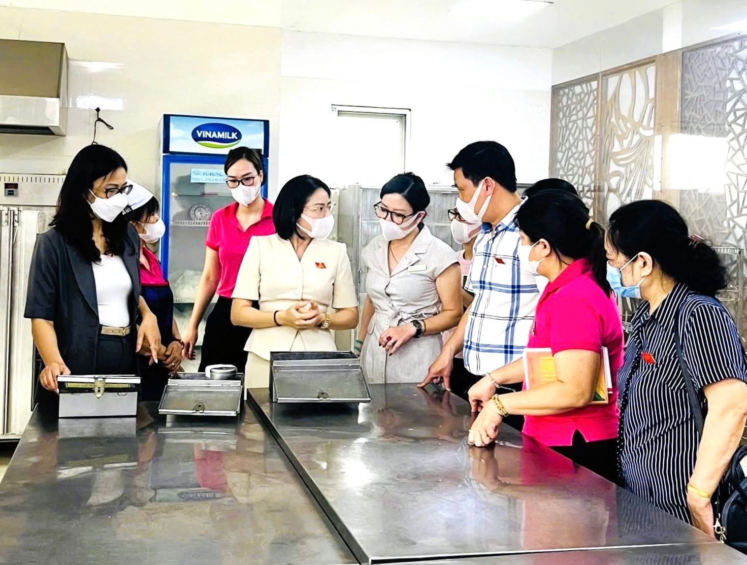 Phường Kim Liên siết chặt quản lý, xử phạt vi phạm về an toàn thực phẩm- Ảnh 1.