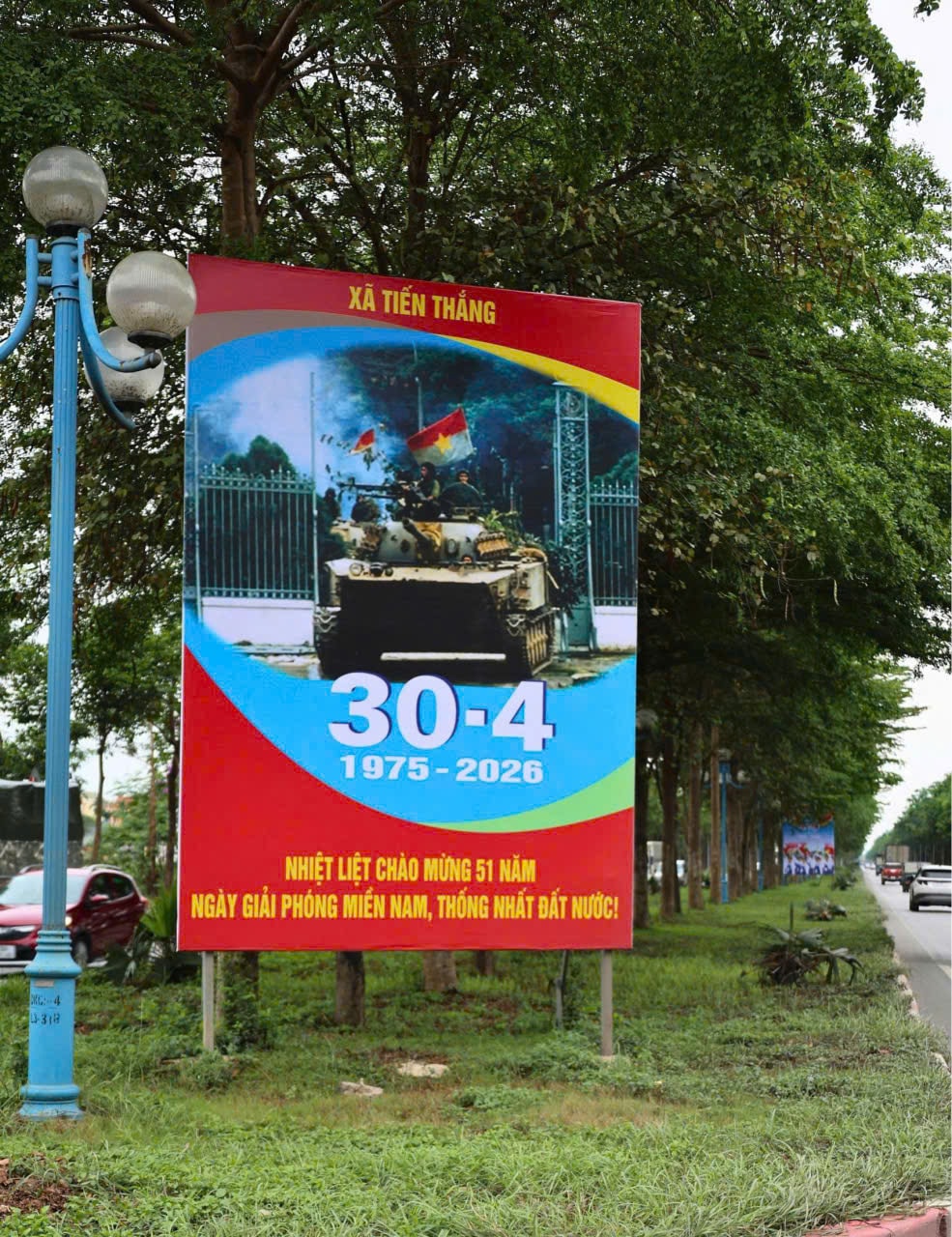 Xã Tiến Thắng trang hoàng rực rỡ chào mừng ngày 30-4 và 1-5- Ảnh 5.