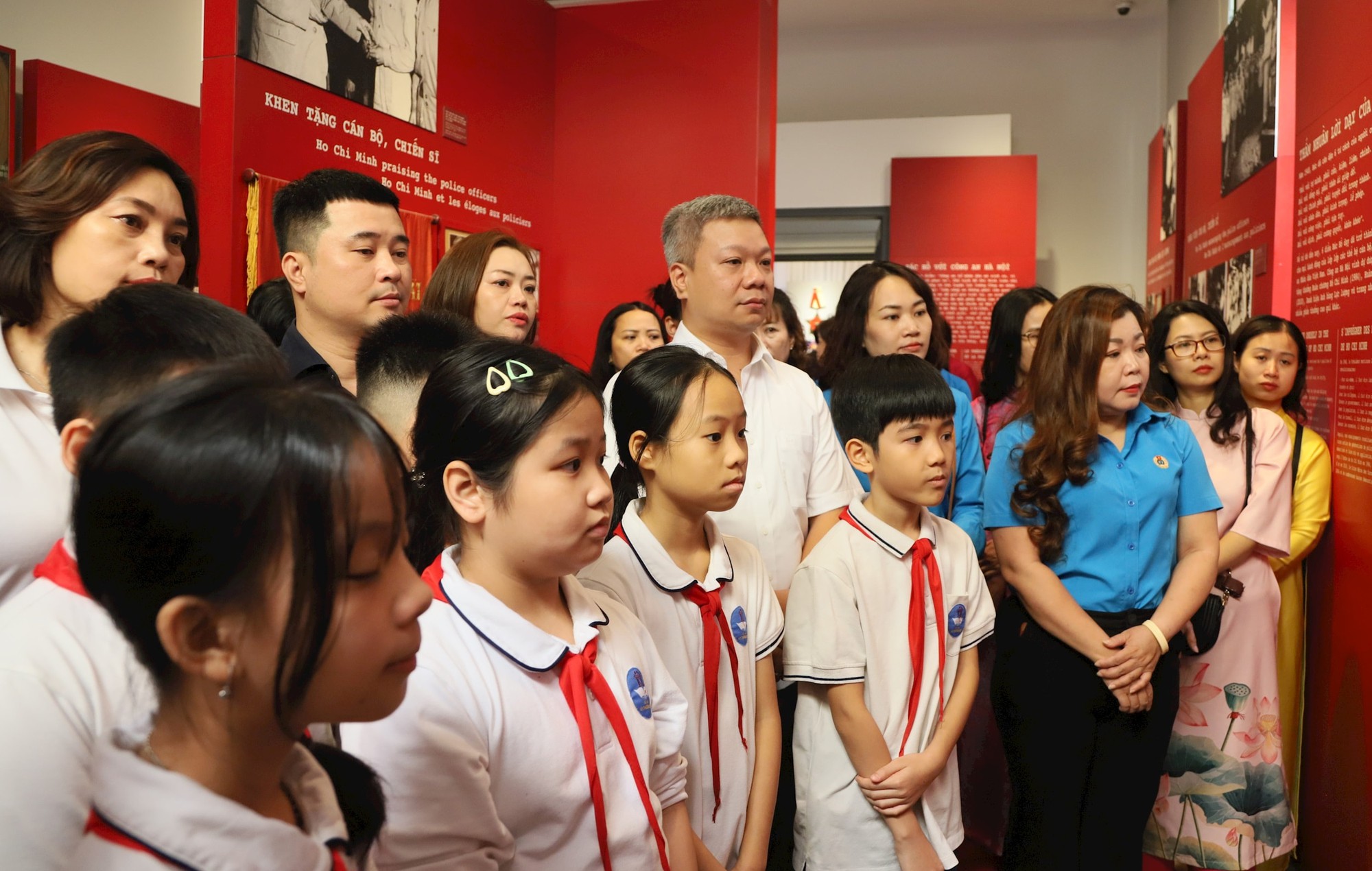 Tăng cường giáo dục truyền thống cách mạng cho công đoàn viên phường Hoàn Kiếm- Ảnh 3.