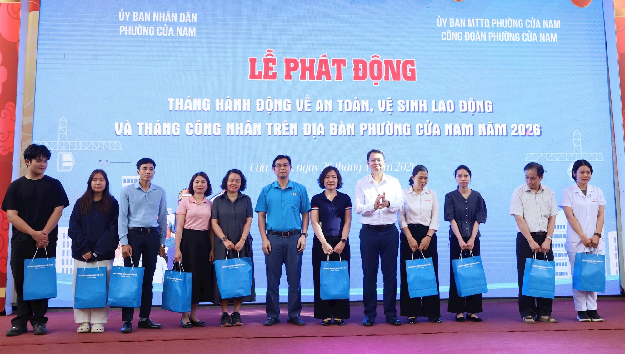 Phường Cửa Nam phát động Tháng hành động về an toàn, vệ sinh lao động và Tháng Công nhân năm 2026- Ảnh 1.