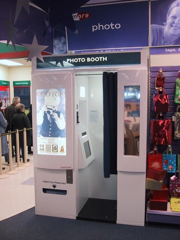 Khuyến cáo phòng ngừa nguy cơ lộ lọt dữ liệu cá nhân từ dịch vụ photobooth- Ảnh 1.