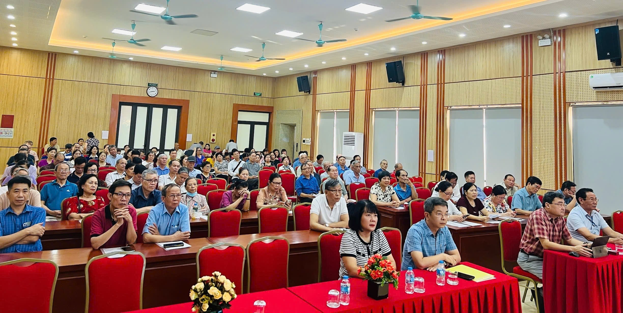 PHƯƠNG LIỆT: TỔ CHỨC TẬP HUẤN KỸ NĂNG TIẾT KIỆM NĂNG LƯỢNG VÀ SỬ DỤNG ĐIỆN HIỆU QUẢ NĂM 2026- Ảnh 1.