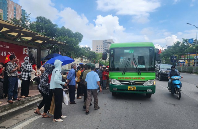 Hà Nội miễn phí xe buýt, metro dịp lễ Giỗ Tổ và dịp kỷ niệm 30/4 -01/5- Ảnh 1.