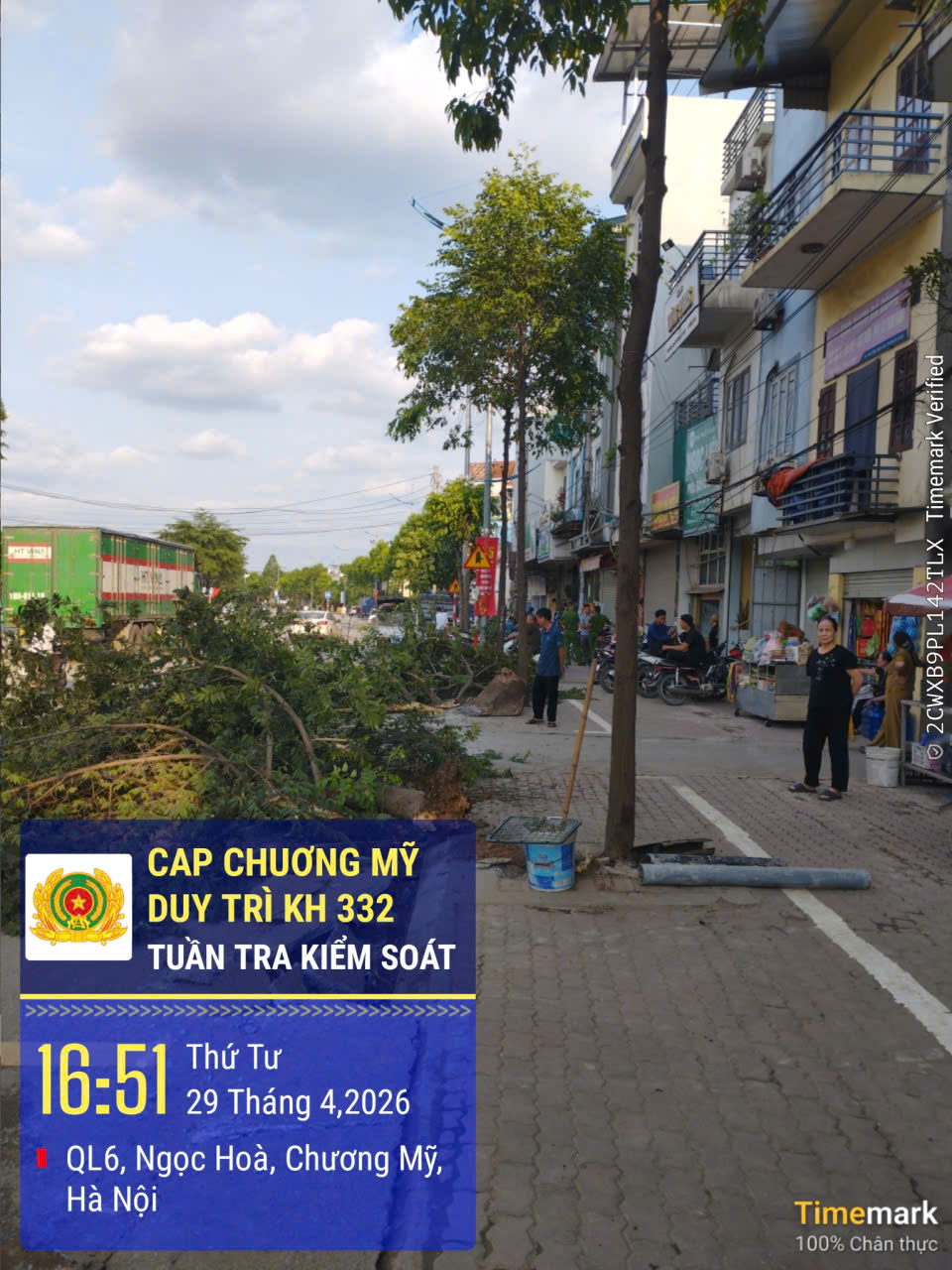 Công an phường Chương Mỹ nỗ lực khắc phục các điểm nghẽn giao thông trên địa bàn - Ảnh 6.