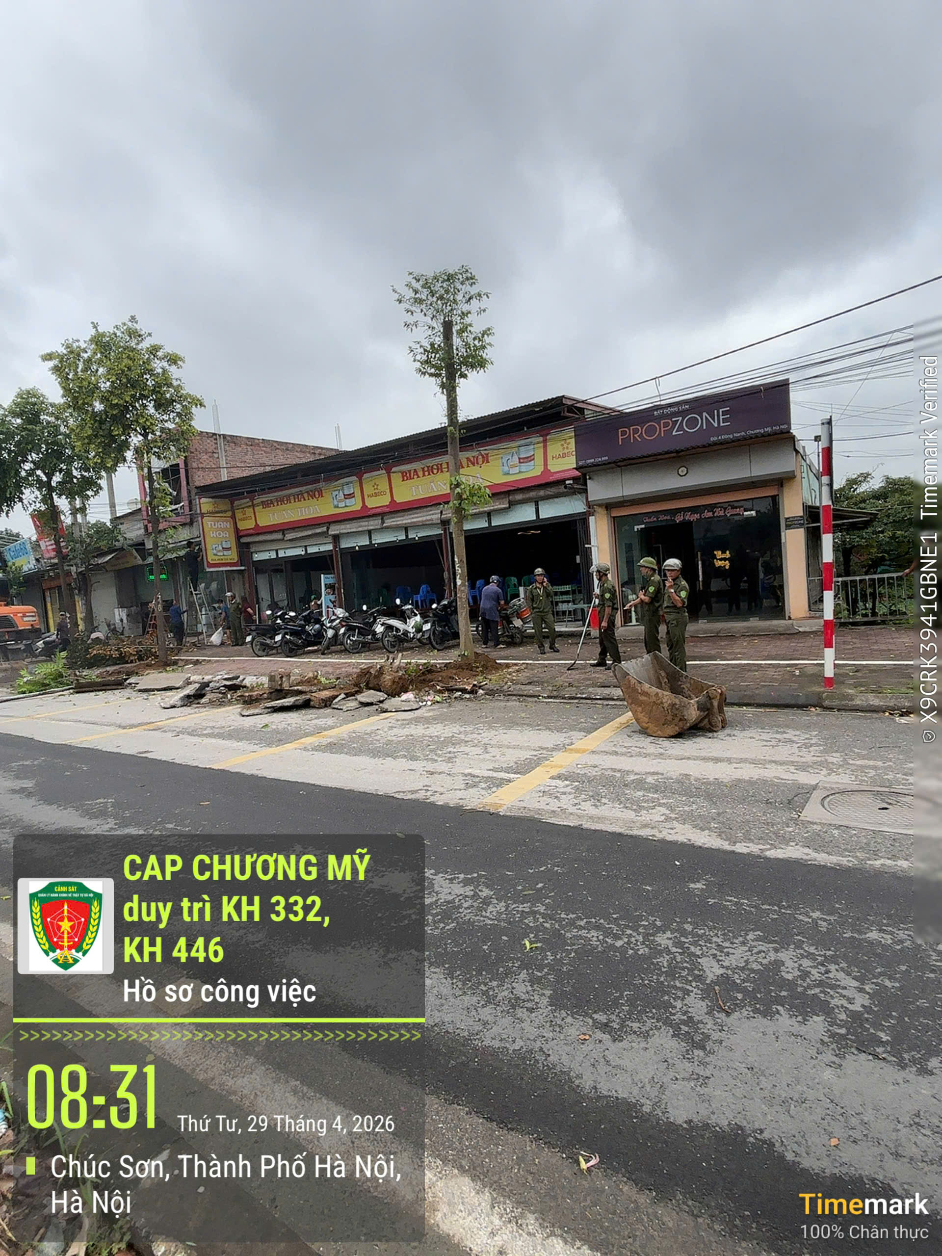 Công an phường Chương Mỹ nỗ lực khắc phục các điểm nghẽn giao thông trên địa bàn - Ảnh 8.