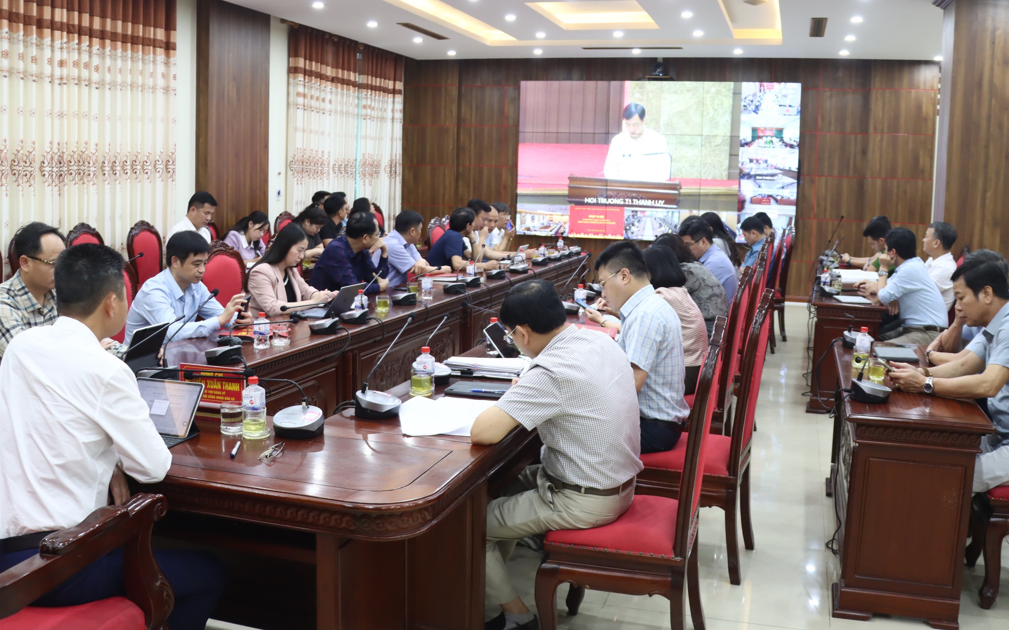 Xã Phú Xuyên tham dự hội nghị đánh giá kết quả công tác quý I, triển khai nhiệm vụ trọng tâm quý II - 2026 của thành phố Hà Nội