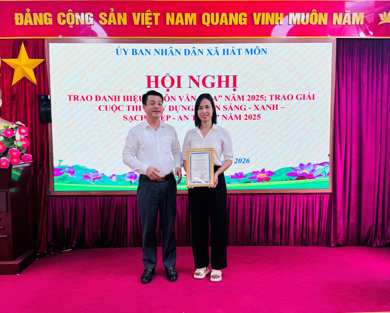 Hát Môn: Lan tỏa các mô hình sáng - xanh - sạch - đẹp từ cơ sở- Ảnh 5.