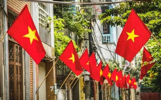 Thông báo treo cờ Tổ quốc Chào mừng kỷ niệm 51 năm Ngày Giải phóng miền Nam, thống nhất đất nước (30/4/1975 - 30/4/2026); 140 năm Ngày Quốc tế Lao động 01/5 (01/5/1886 - 01/5/2026) trên địa bàn phường Thanh Liệt- Ảnh 1.