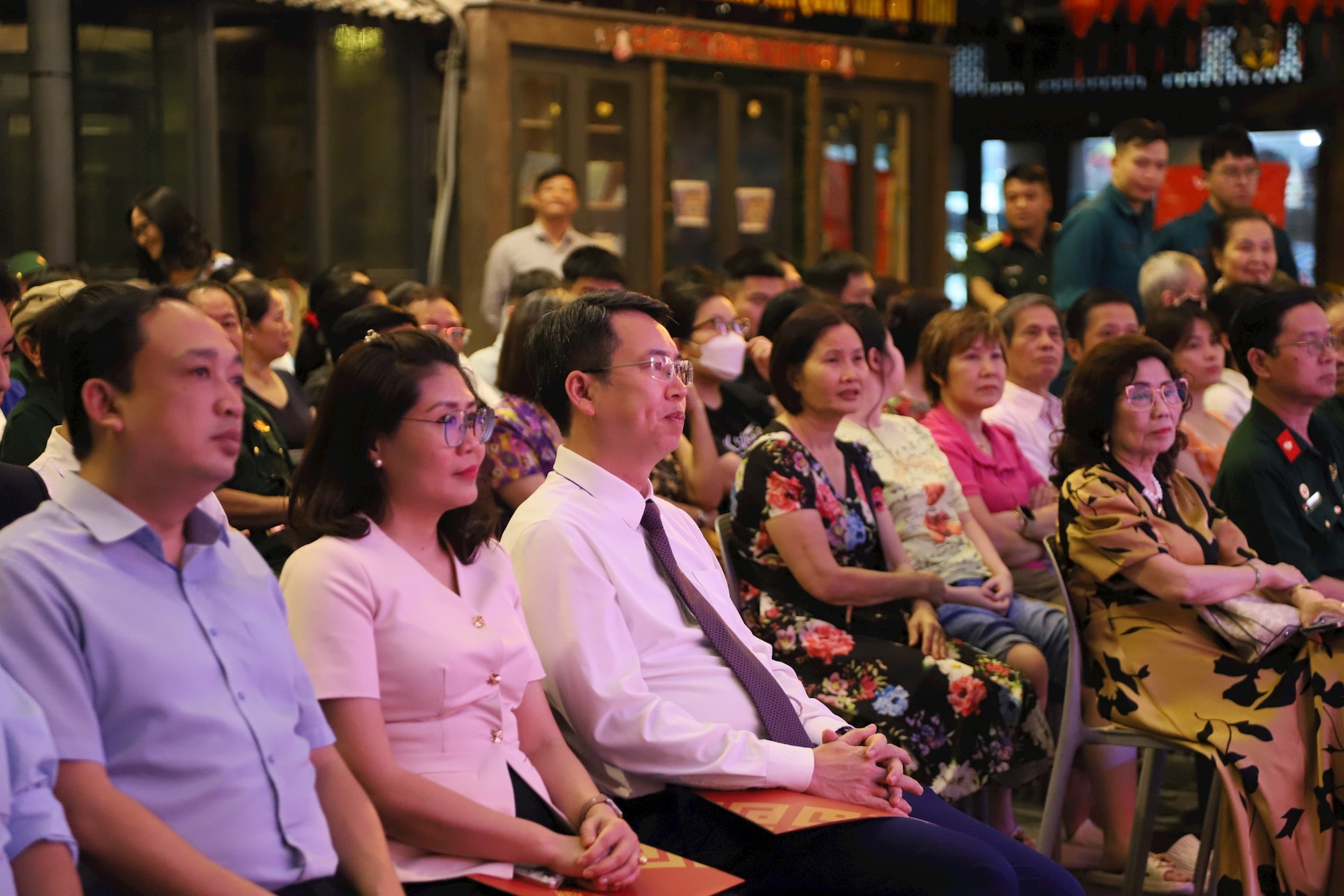 Giáo dục truyền thống cách mạng, khơi dậy lòng yêu nước trong các tầng lớp nhân dân phường Cửa Nam- Ảnh 1.