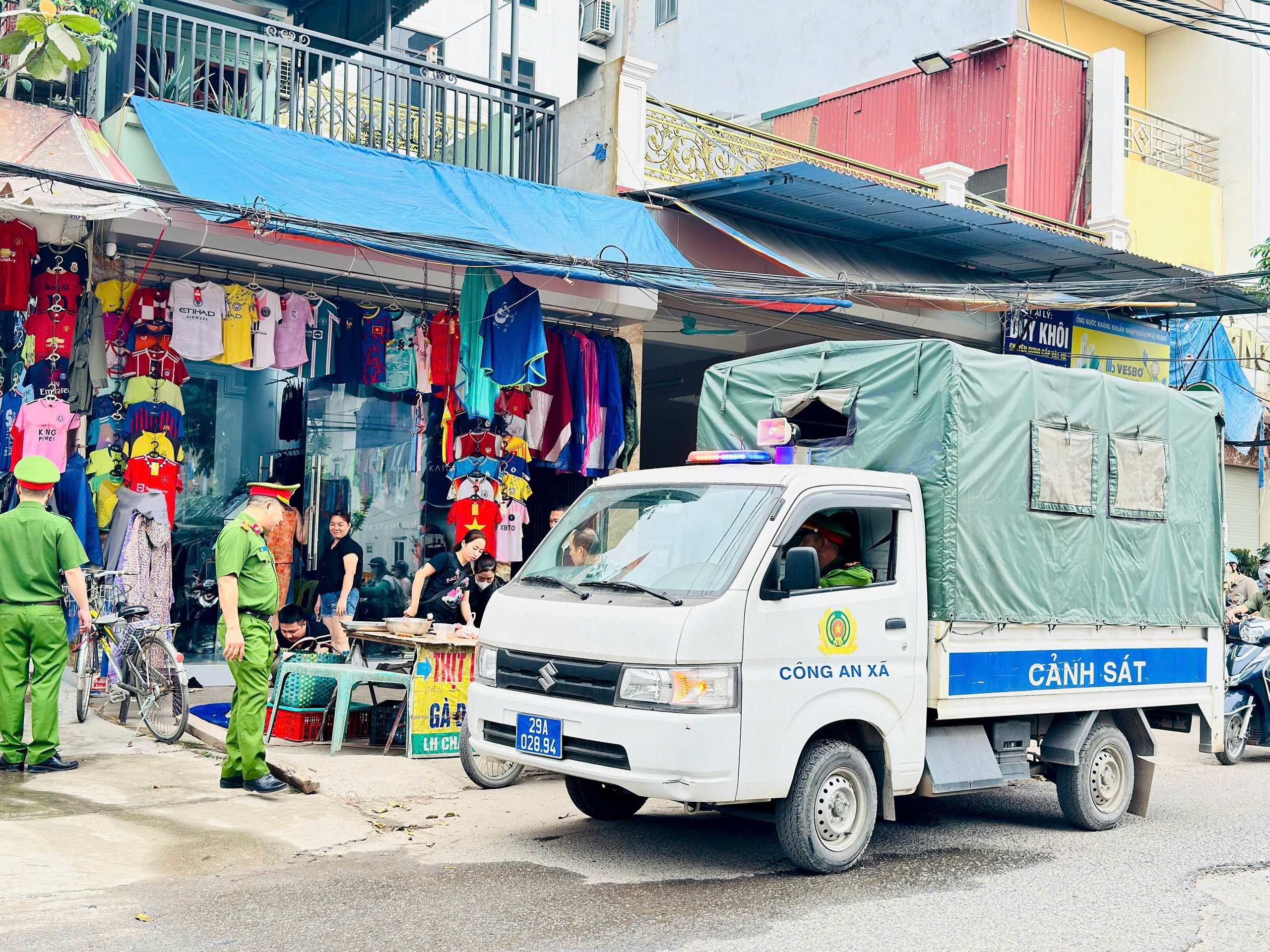 Nam Phù “đánh thẳng điểm nghẽn”, lập lại kỷ cương đô thị- Ảnh 4.