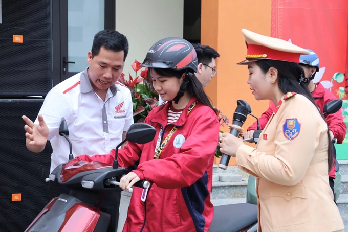 Giao thông an toàn – trách nhiệm của tuổi trẻ- Ảnh 5.