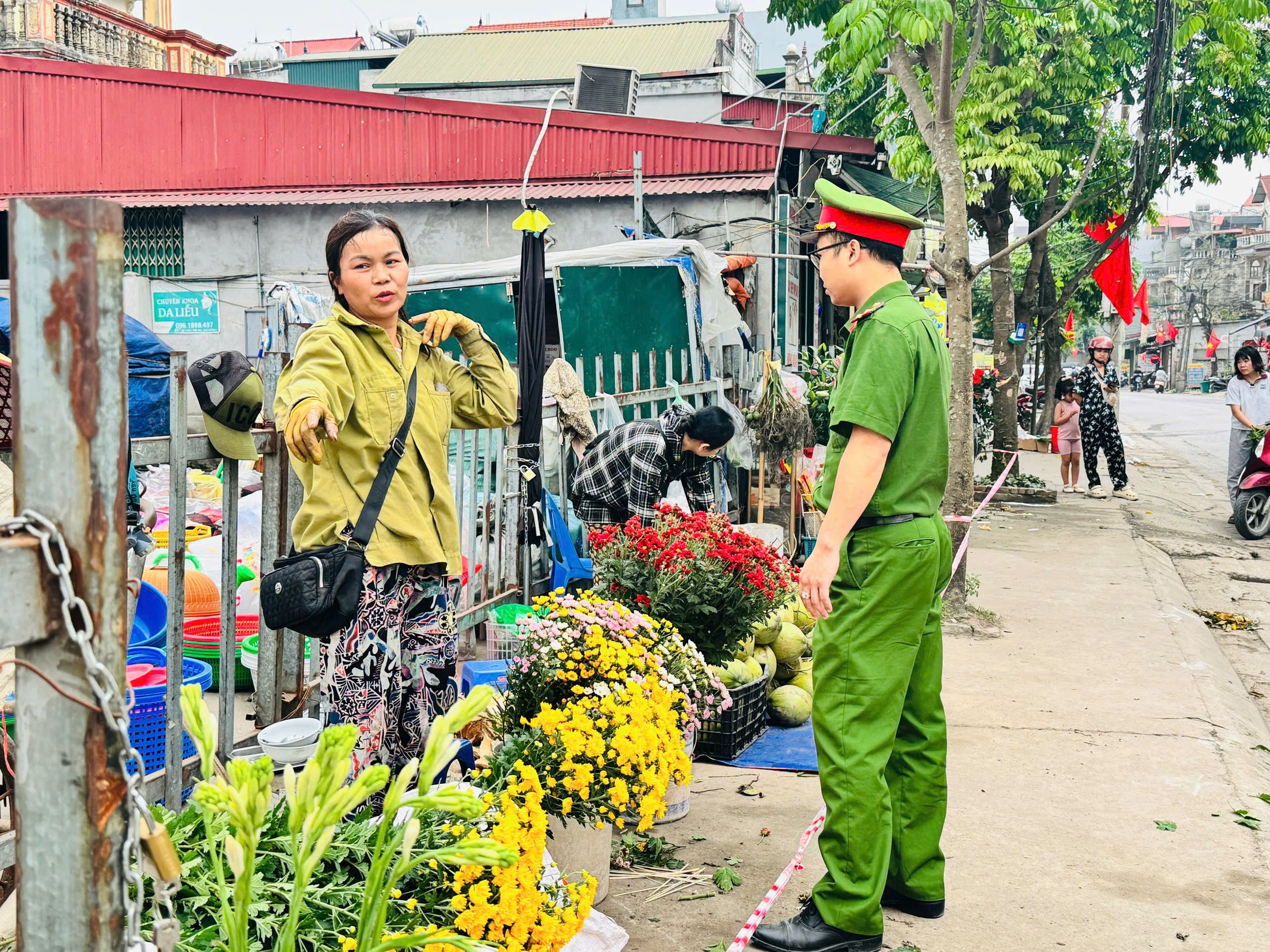 Nam Phù “đánh thẳng điểm nghẽn”, lập lại kỷ cương đô thị- Ảnh 8.