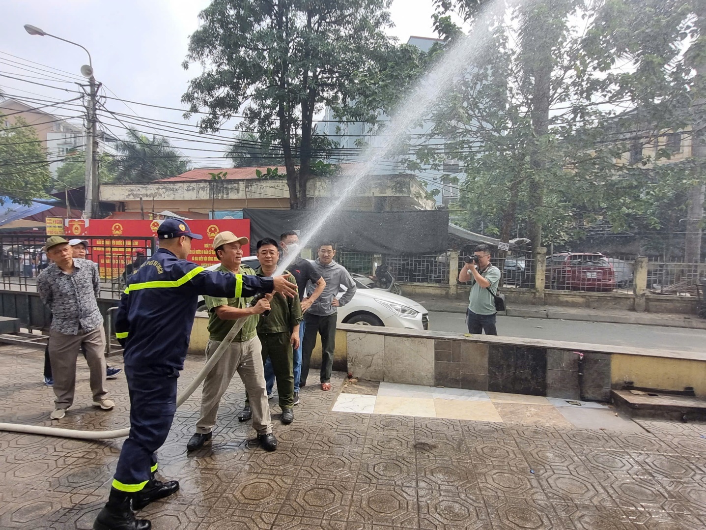 Tập huấn nghiệp vụ Phòng cháy chữa cháy và cứu nạn cứu hộ cho lực lượng an ninh trật tự ở cơ sở- Ảnh 4.