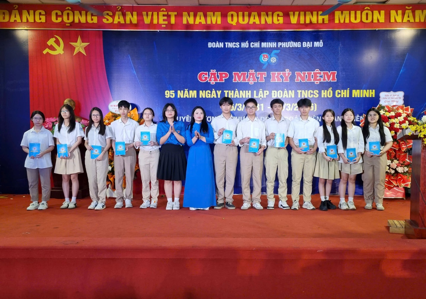 17 Bí thư đoàn và đoàn viên tiêu biểu được tuyên dương dịp kỷ niệm 95 năm Ngày thành lập Đoàn thanh niên Cộng sản Hồ Chí Minh- Ảnh 4.