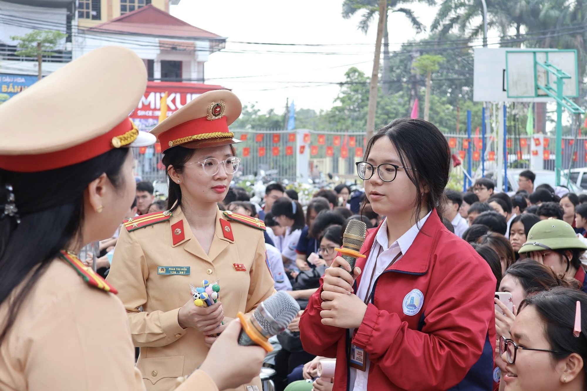 Giao thông an toàn – trách nhiệm của tuổi trẻ- Ảnh 3.