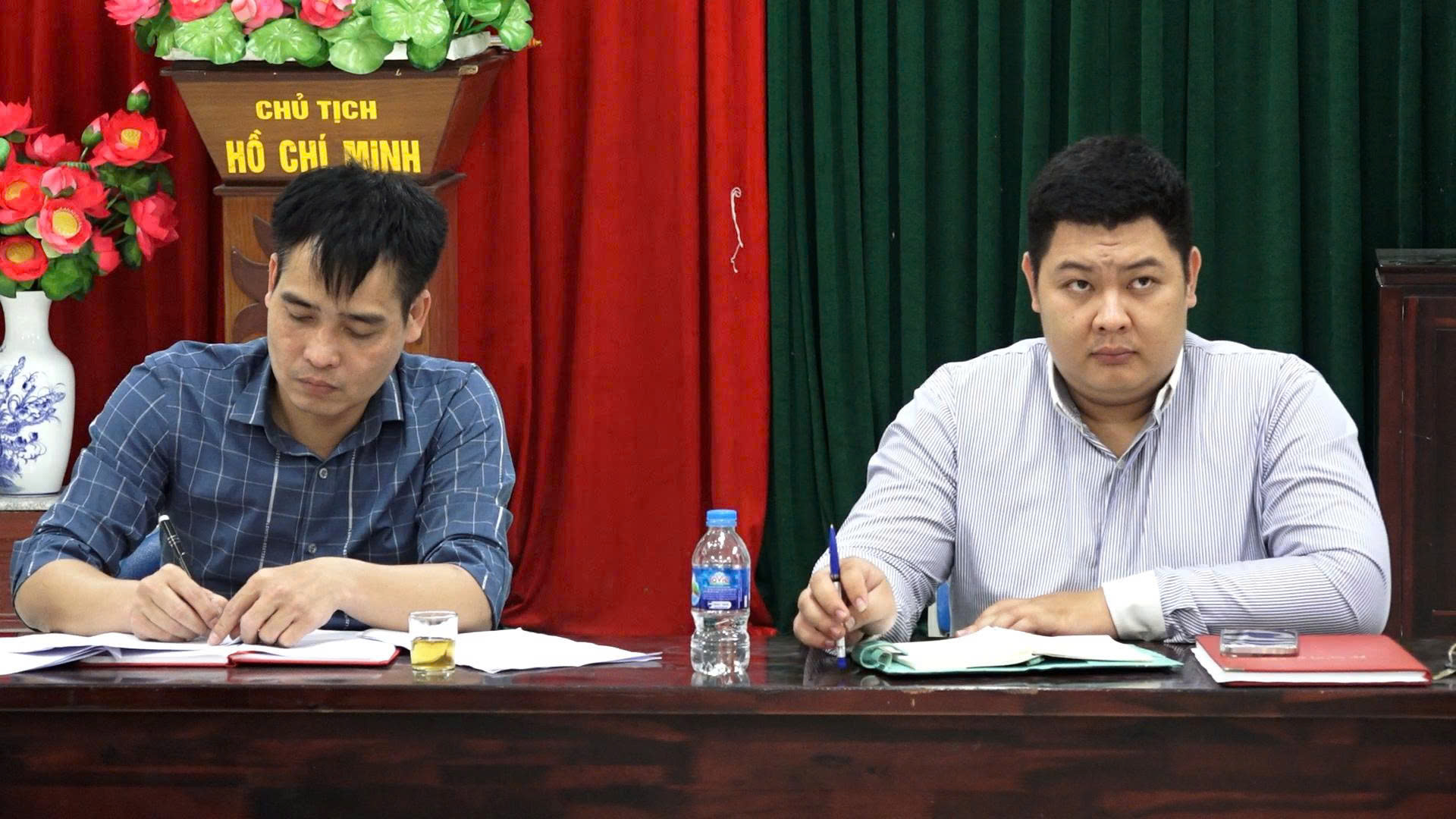 Đồng chí Lê Văn Ân, Phó Bí thư thường trực Đảng uỷ xã dự sinh hoạt thường kỳ tháng 4 năm 2026 tại chi bộ thôn Thượng 1- Ảnh 2.