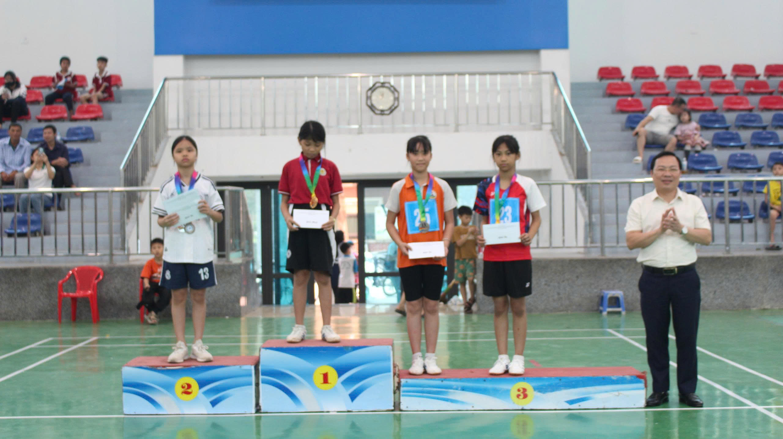 Ngày thứ 2 của Giải thể thao học sinh phổ thông năm học 2025 - 2026, Có 18 giải Nhất, 18 giải Nhì và 34 giải Ba được trao cho các vận động viên- Ảnh 4.