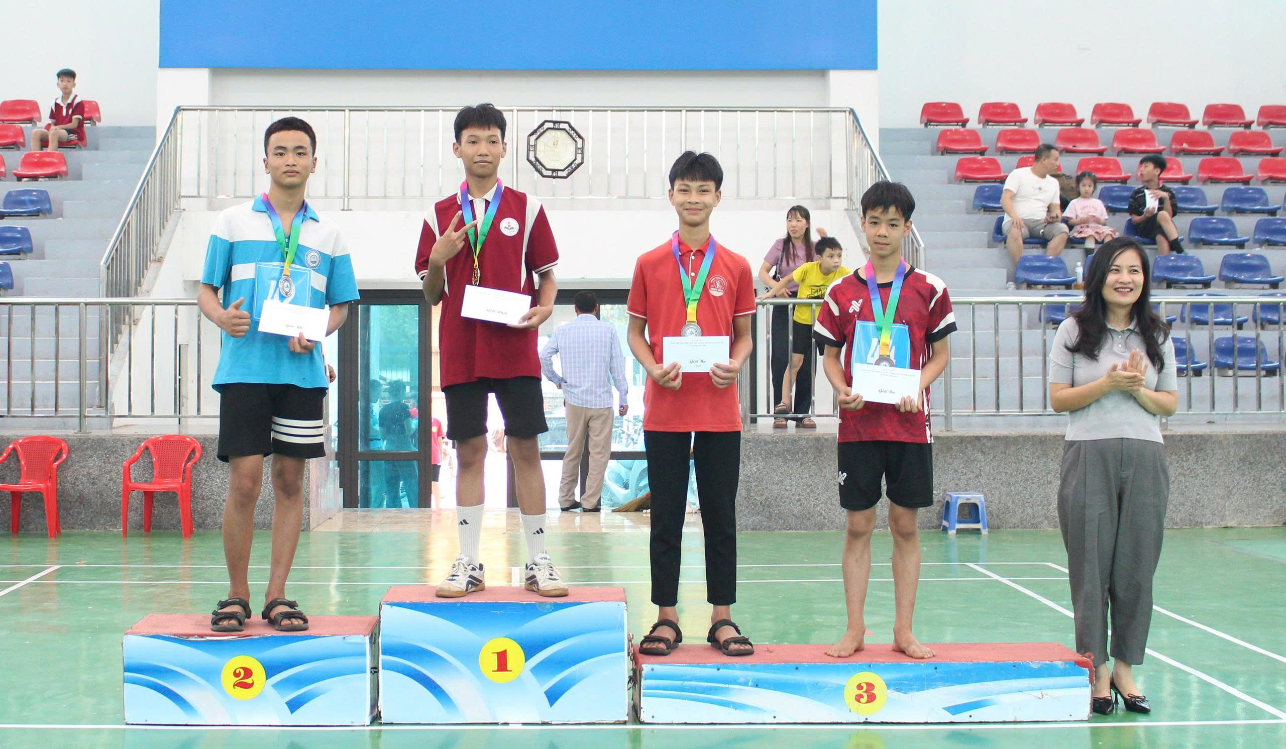 Ngày thứ 2 của Giải thể thao học sinh phổ thông năm học 2025 - 2026, Có 18 giải Nhất, 18 giải Nhì và 34 giải Ba được trao cho các vận động viên- Ảnh 11.
