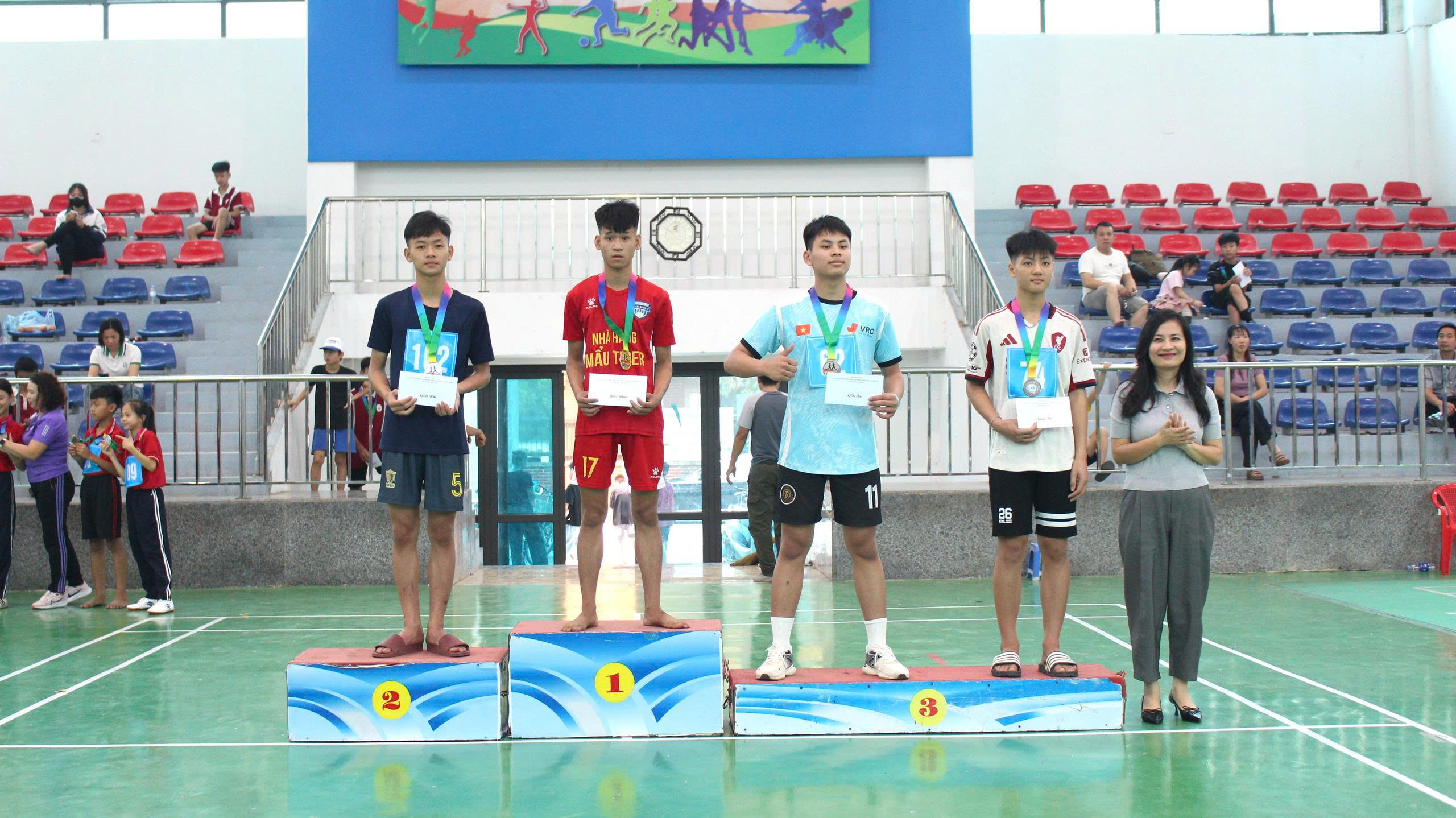 Ngày thứ 2 của Giải thể thao học sinh phổ thông năm học 2025 - 2026, Có 18 giải Nhất, 18 giải Nhì và 34 giải Ba được trao cho các vận động viên- Ảnh 13.