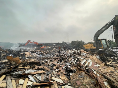 Tăng cường công tác phòng cháy chữa cháy và cứu nạn cứu hộ đối với các cơ sở là kho hàng, xưởng sản xuất.- Ảnh 2.