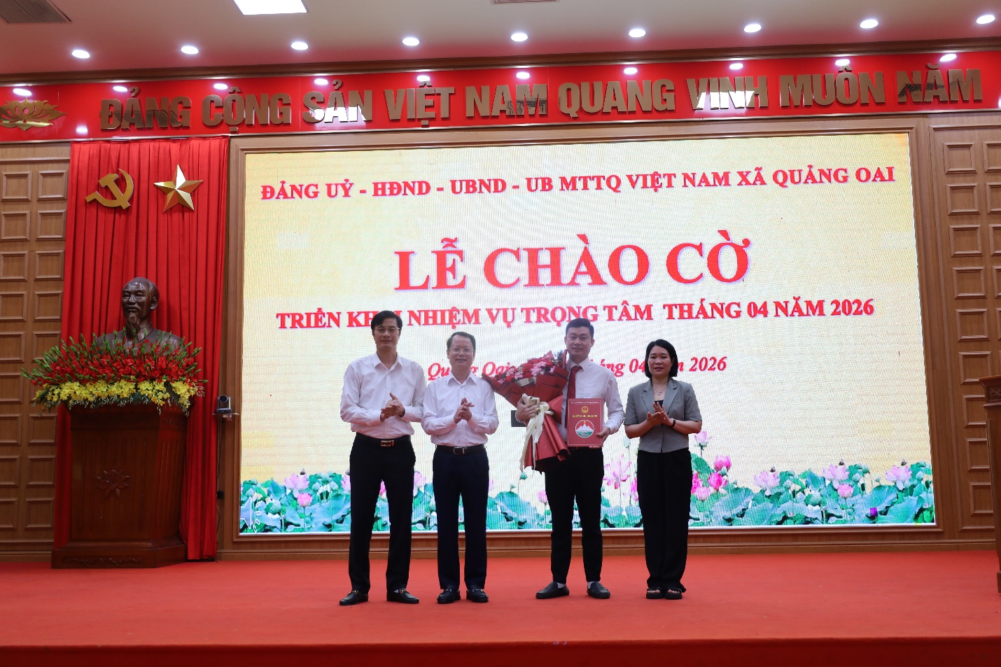 D:\Desktop\Chào cờ\IMG_4603.JPG