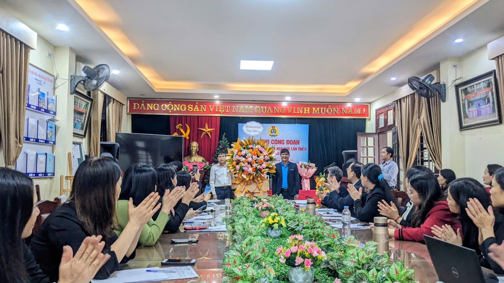 Không có mô tả ảnh.