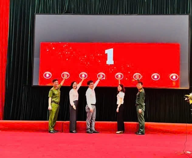 Ô Diên triển khai Kế hoạch hưởng ứng, tham gia Cuộc thi chính luận về bảo vệ nền tảng tư tưởng của Đảng lần thứ VI năm 2026- Ảnh 2.