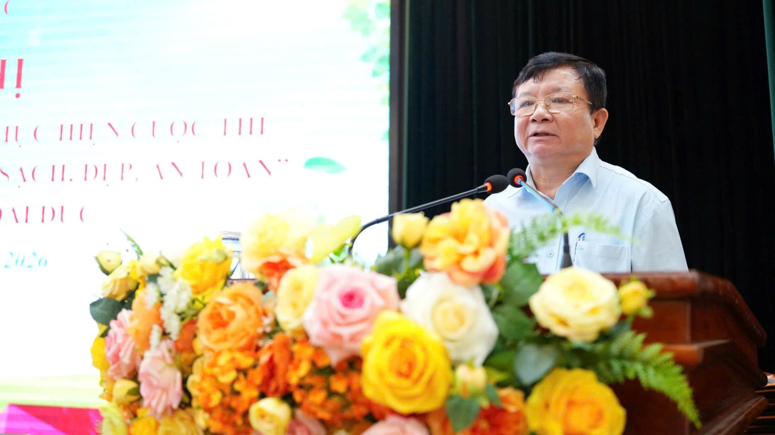 UBND-UB MTTQ xã Hoài Đức sơ kết 3 tháng triển khai cuộc thi Giữ gìn thôn, tổ dân phố sáng, xanh, sạch đẹp, an toàn- Ảnh 7.