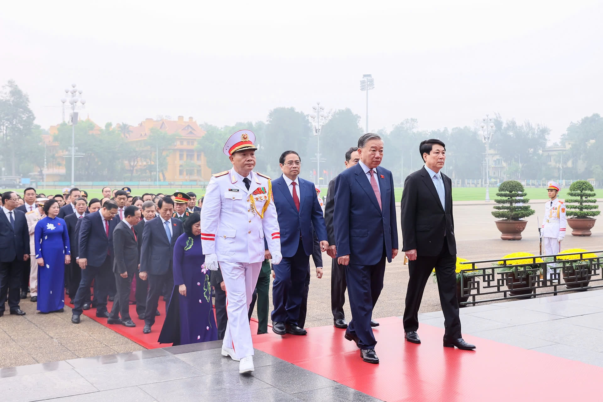 Khai mạc trọng thể kỳ họp thứ nhất, Quốc hội khóa XVI- Ảnh 3.