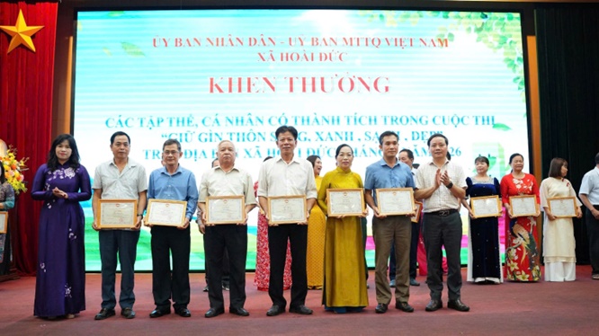 UBND-UB MTTQ xã Hoài Đức sơ kết 3 tháng triển khai cuộc thi Giữ gìn thôn, tổ dân phố sáng, xanh, sạch đẹp, an toàn- Ảnh 13.