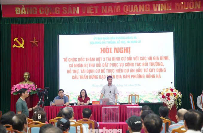 114 hộ dân bốc thăm tái định cư để thực hiện dự án cầu Trần Hưng Đạo- Ảnh 1.