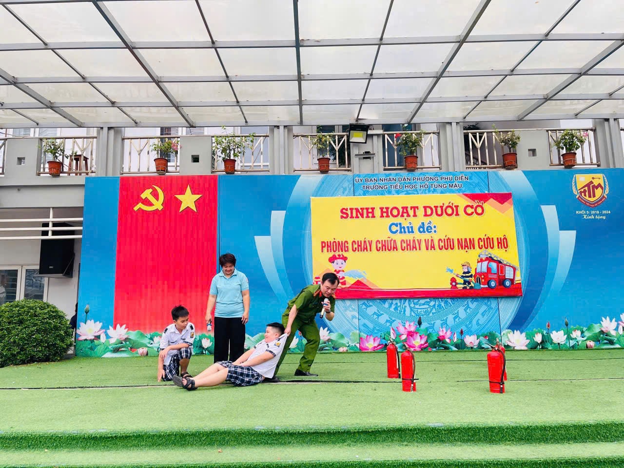 Tăng cường tuyên truyền phòng cháy chữa cháy cho học sinh tiểu học: Nền tảng xây dựng ý thức an toàn từ sớm- Ảnh 3.