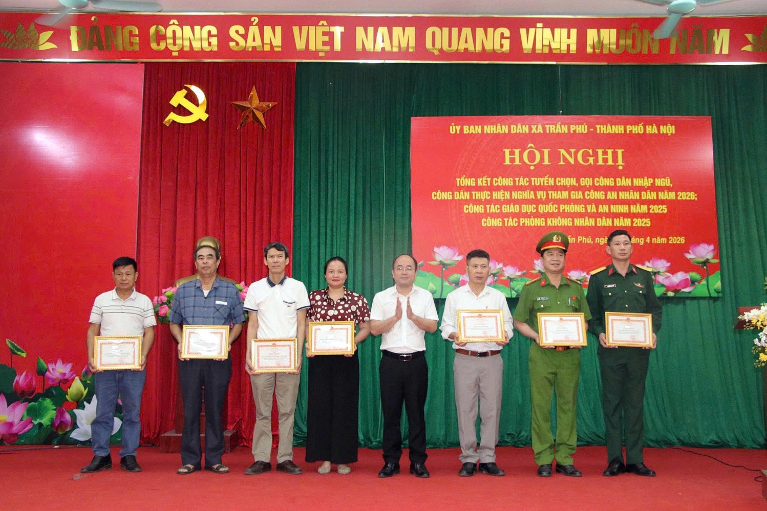 Tổng kết công tác tuyển chọn, gọi công dân nhập ngũ và công dân- Ảnh 2.