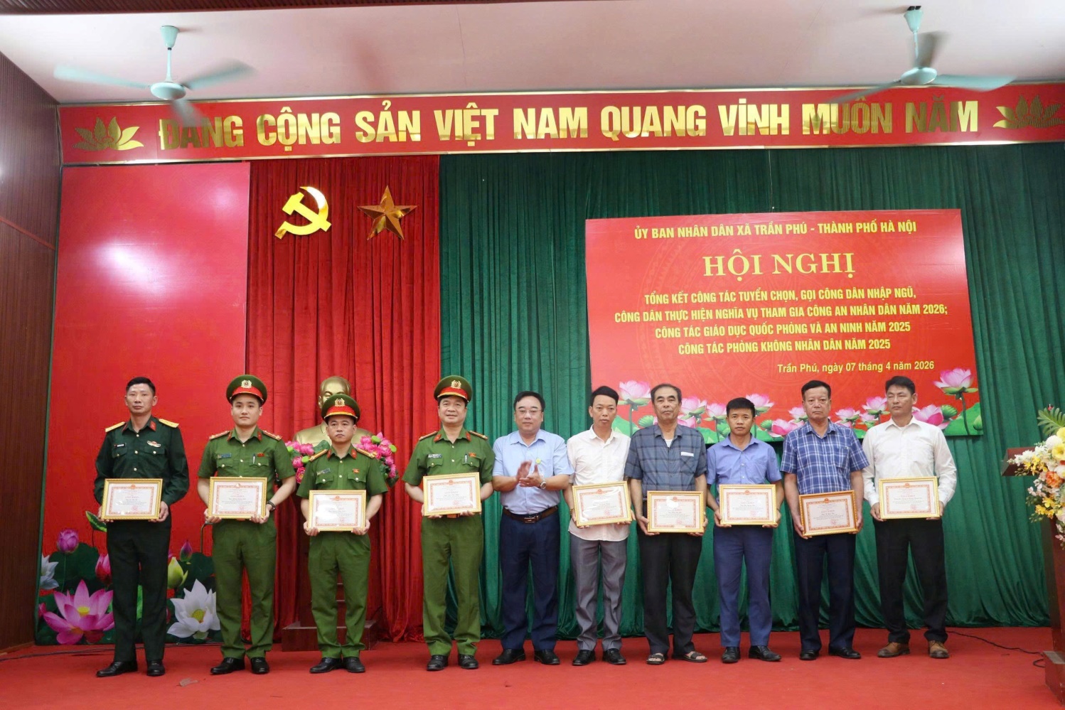 Tổng kết công tác tuyển chọn, gọi công dân nhập ngũ và công dân- Ảnh 5.