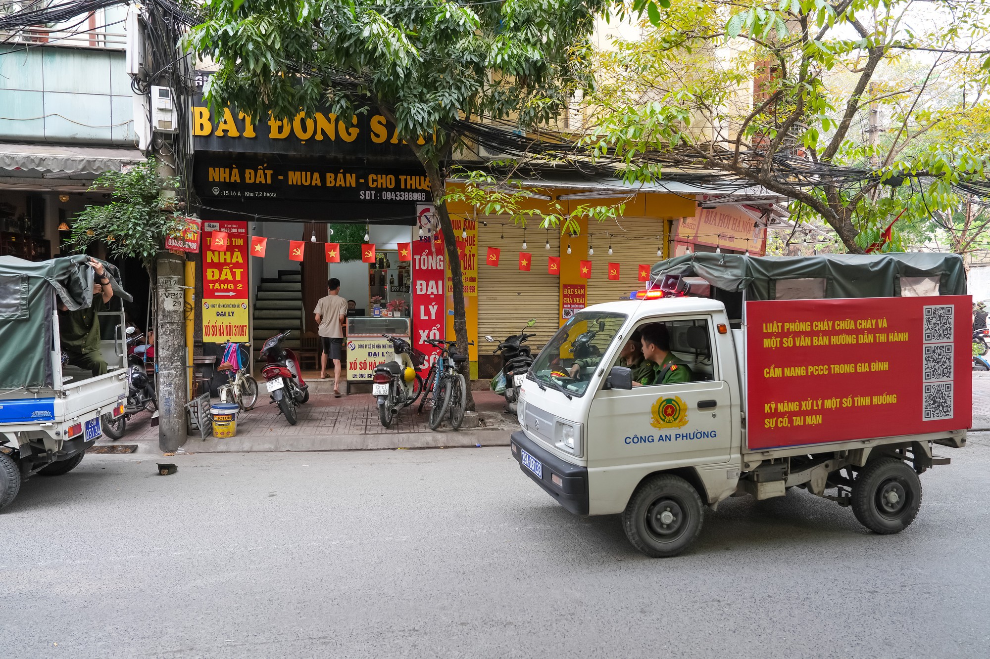 Phường Ngọc Hà quyết liệt, đồng bộ lập lại trật tự đô thị- Ảnh 1.