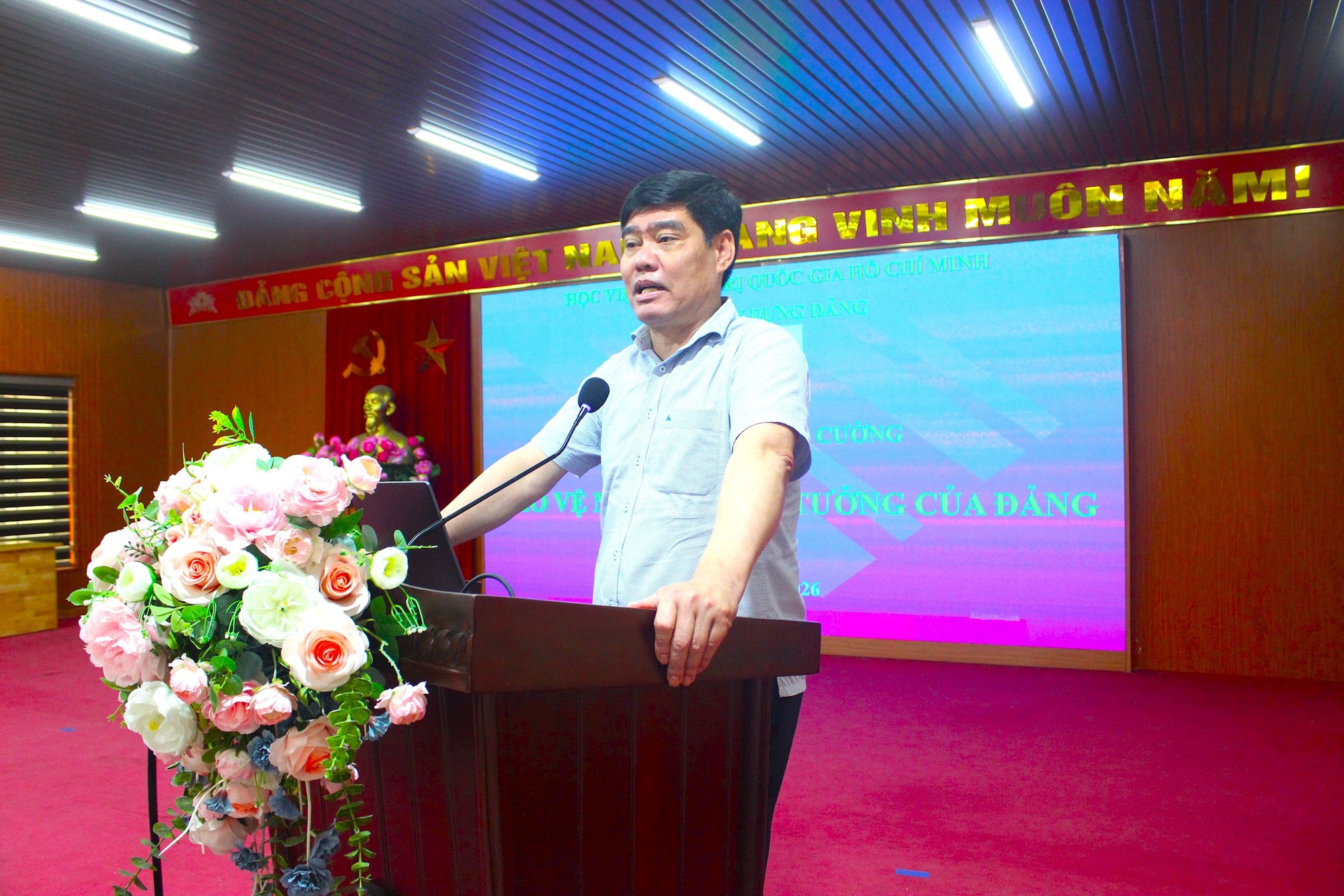 Phường Định Công phát động Cuộc thi chính luận và Hội thi báo cáo viên, tuyên truyền viên giỏi năm 2026- Ảnh 3.