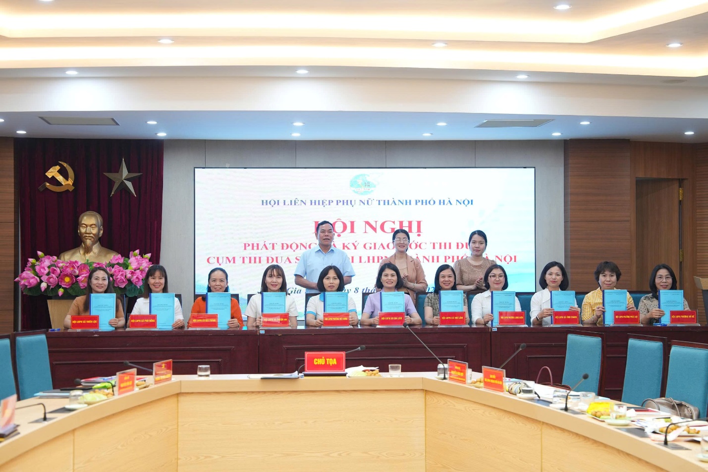 Hội nghị phát động và ký giao ước thi đua năm 2026 Cụm thi đua số 05 Hội LHPN Thành phố Hà Nội- Ảnh 7.