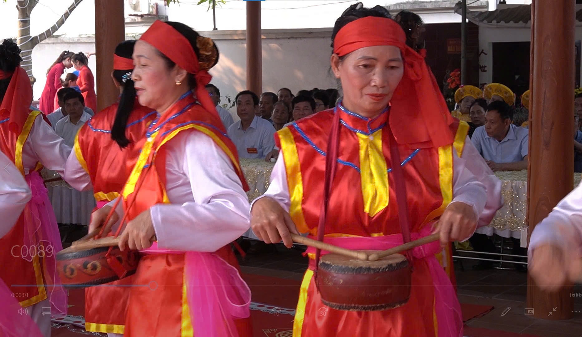 Trung Giã: Khai hội đền Rõm, lan tỏa những giá trị văn hóa dân gian- Ảnh 4.