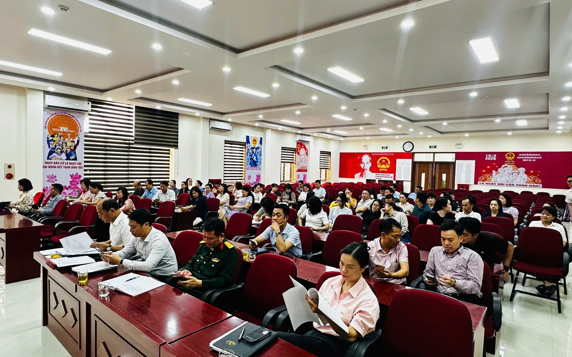 UBND phường Định Công quán triệt Quy chế làm việc và Chỉ thị số 09, nâng cao hiệu lực công vụ