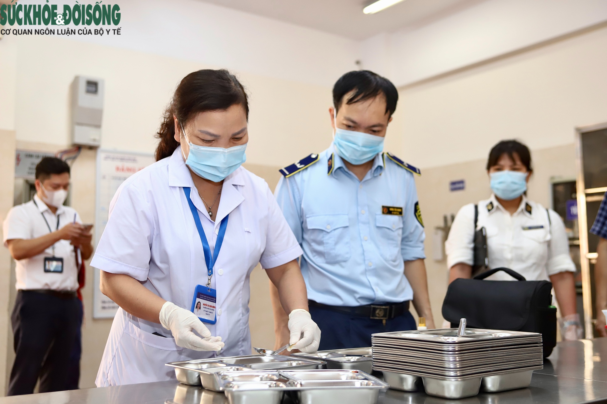 Ba Đình kiểm tra an toàn thực phẩm tại các bếp ăn trường học- Ảnh 5.