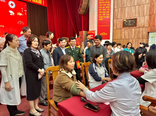 HƯỞNG ỨNG NGÀY TOÀN DÂN HIẾN MÁU NHÂN ĐẠO 07/4- Ảnh 3.