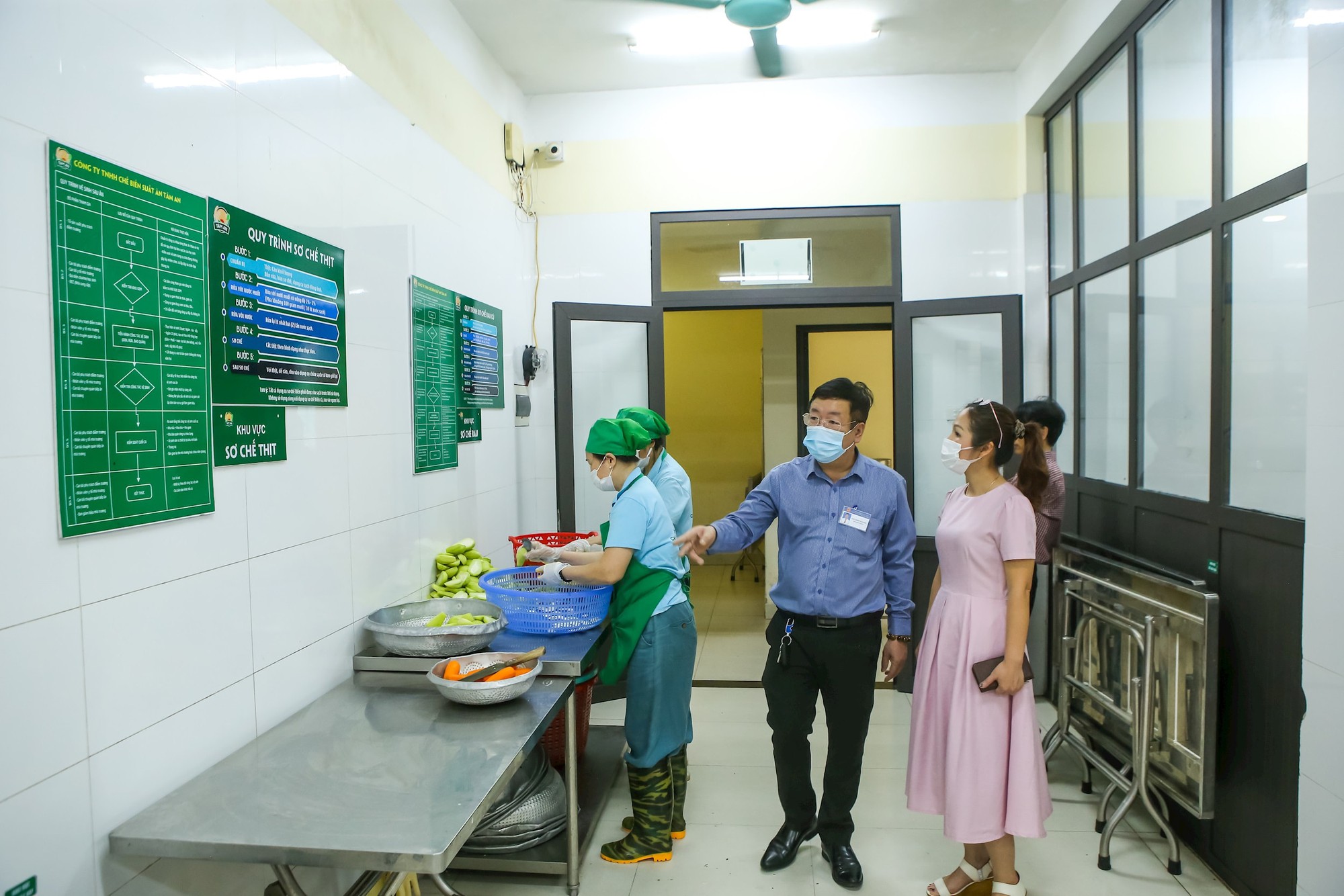 “Giám sát toàn trình” bữa ăn học đường tại phường Ngọc Hà- Ảnh 5.