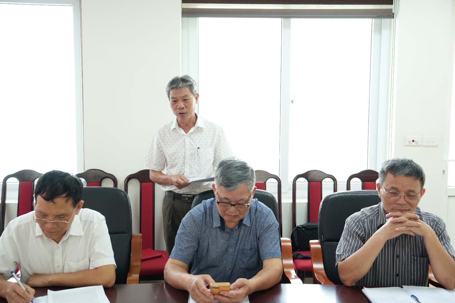 Giao ban Khối Dân vận, Tổ Cộng tác viên Dư luận xã hội và Tổ tuyên truyền, vận động thực hiện công tác Giải phóng mặt bằng các dự án trọng điểm quốc gia, dự án trọng điểm trên địa bàn xã Thuận An- Ảnh 3.