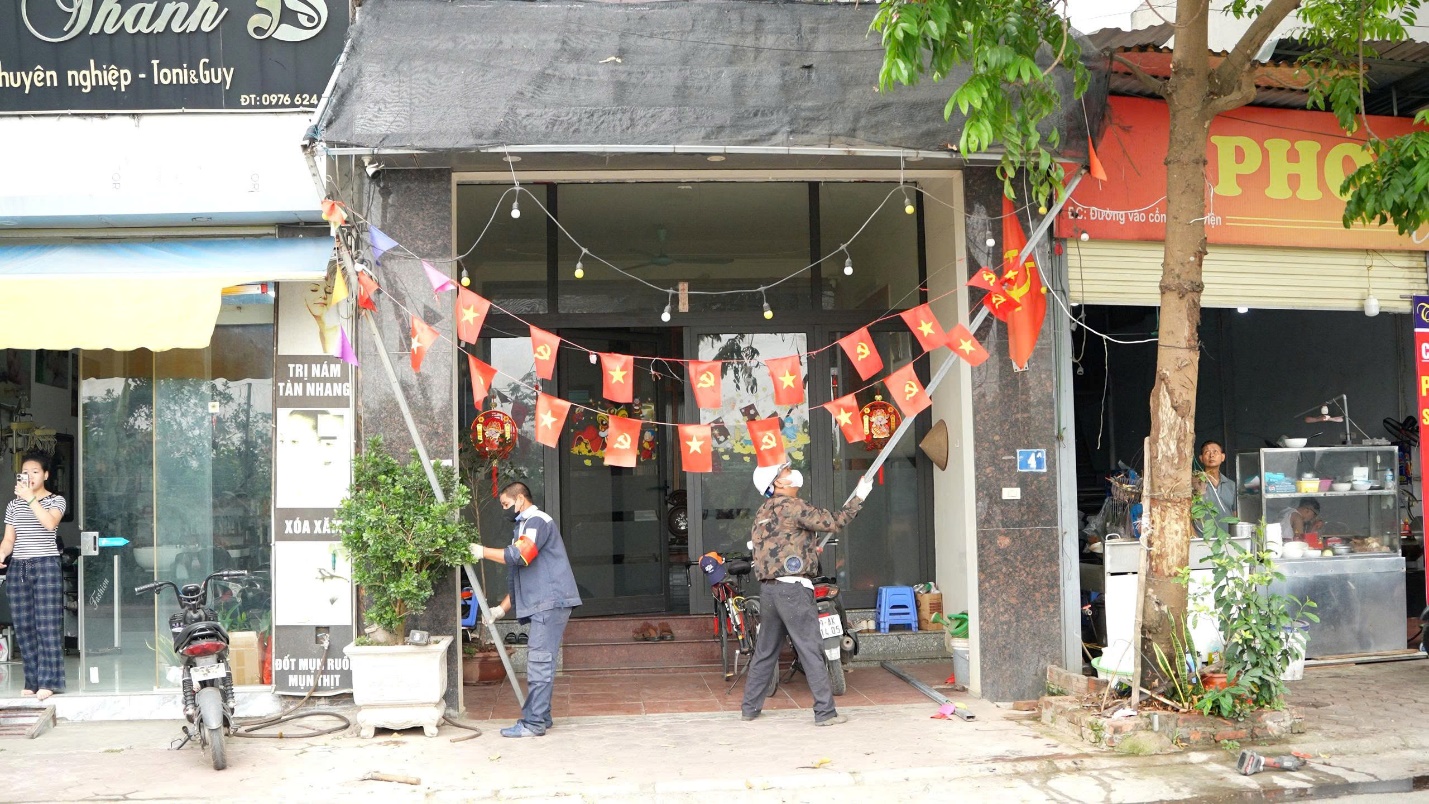 Hoài Đức ra quân xóa “điểm nghẽn” trật tự đô thị trên tuyến ĐT422 và ĐH06- Ảnh 4.