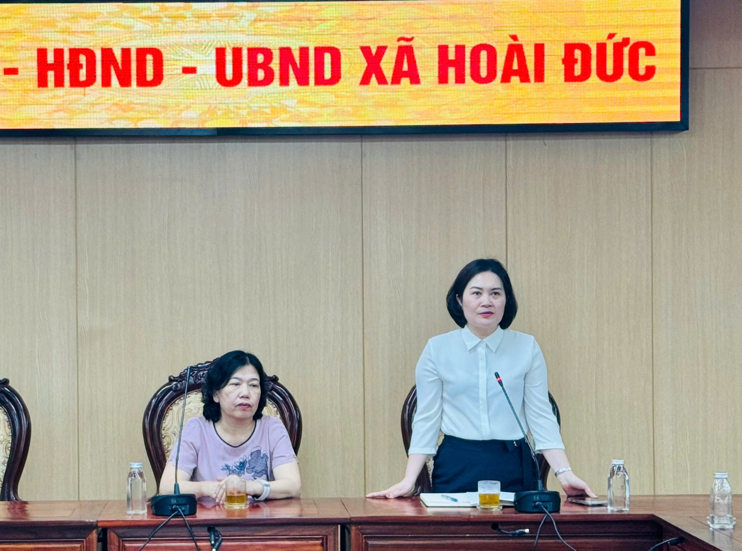 Trao tặng xe lăn cho người khuyết tật thuộc các xã Hoài Đức, Sơn Đồng, Dương Hoà, Ô Diên- Ảnh 3.