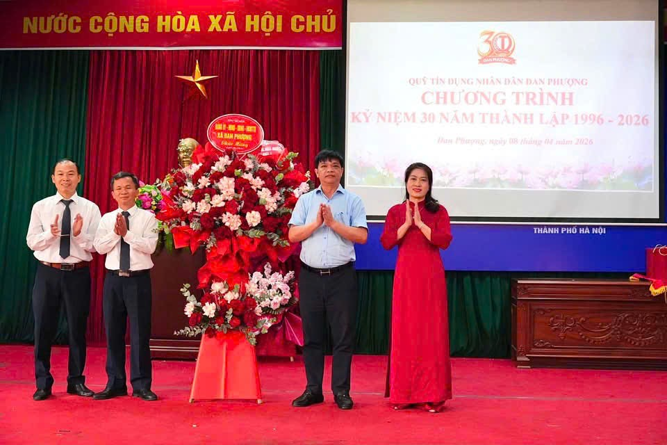 Quỹ tín dụng nhân dân Đan Phượng kỷ niệm 30 năm ngày thành lập.- Ảnh 1.