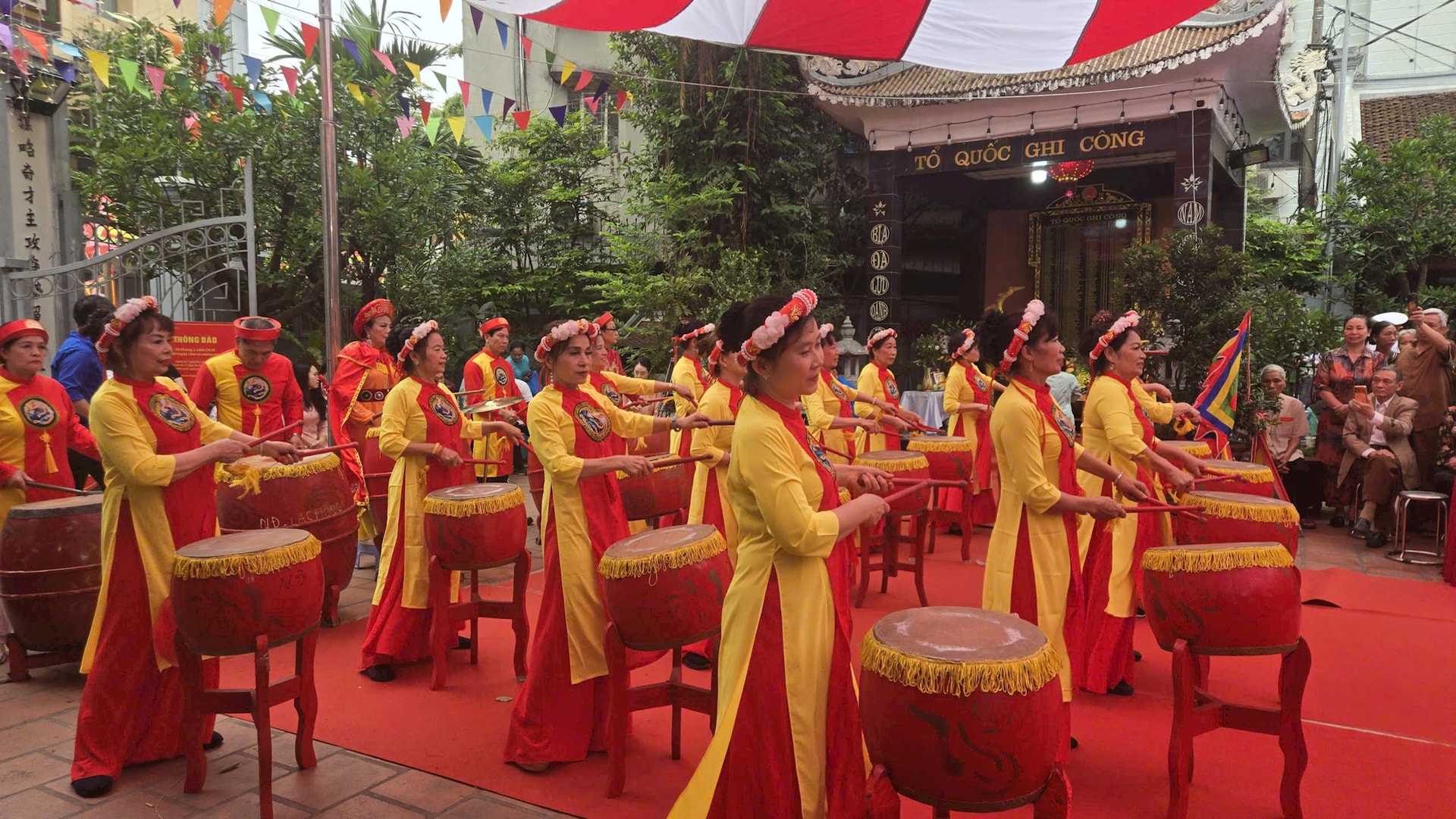 Đống Đa: Lễ hội truyền thống Đình Nam Đồng tưởng nhớ Thái úy Lý Thường Kiệt- Ảnh 1.