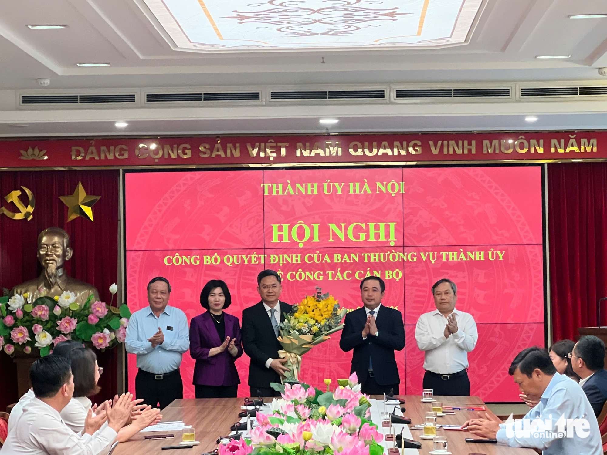 Bí thư Hoàn Kiếm Vũ Đăng Định giữ chức Trưởng Ban Tổ chức Thành ủy Hà Nội- Ảnh 2.
