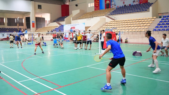 Nhiều trận cầu hấp dẫn tại giải cầu lông vô địch các nhóm lứa tuổi xã Hoài Đức năm 2026- Ảnh 5.