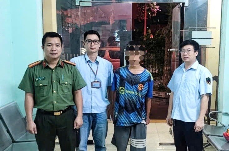 Công an phường Cầu giấy kịp thời hỗ trợ trẻ em có hoàn cảnh đặc biệt- Ảnh 2.